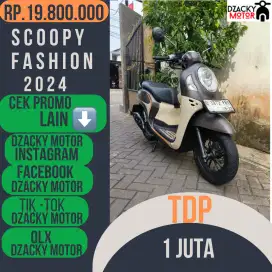 SCOOPY FASHION 2024 SECOND LIKE NEW