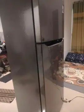 Kulkas LG 2 pintu