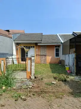 DIJUAL RUMAH Bekasi Timur Regency 5 Cluster Fergesia - 650jt Nego