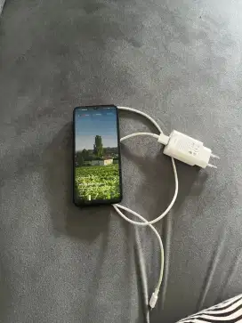 Dijual vivo y03 ram 4 gb + 64 gb seperti baru ya