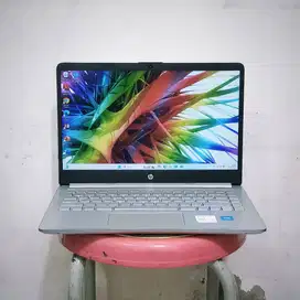 Laptop hp14s Ram 8gb ssd 512gb Layar 14in