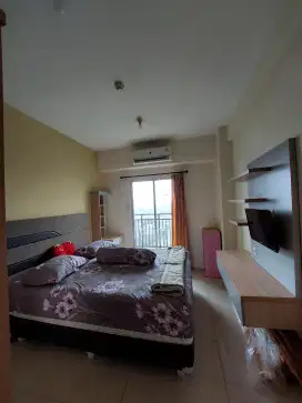 Sewa Apartemen Gading Greenhill - Studio 25m2 Siap Huni, View Kota!