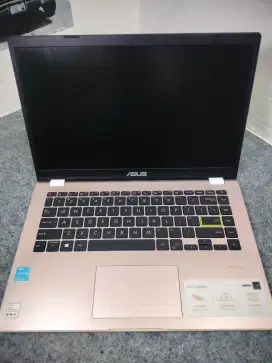Laptop Asus vivobook E410KA like new