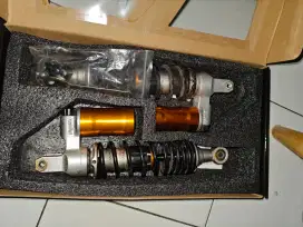 Scarlet Racing 9002R Shockbreaker