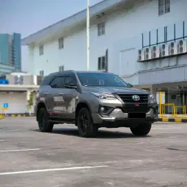 ‼️DP 20 JUTA‼️TOYOTA FORTUNER VRZ TRD DIESEL AT, MOBIL TERAWAT & MULUS