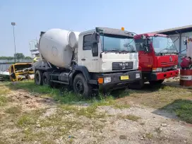 Truck mixer MAN 7 kubik tahun 2011
