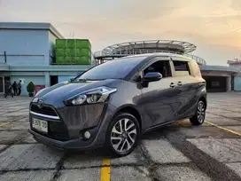 Sienta V 2018 KM 68b