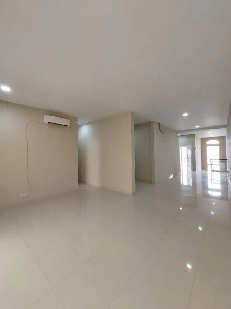 Disewakan Rumah Kano di Pik