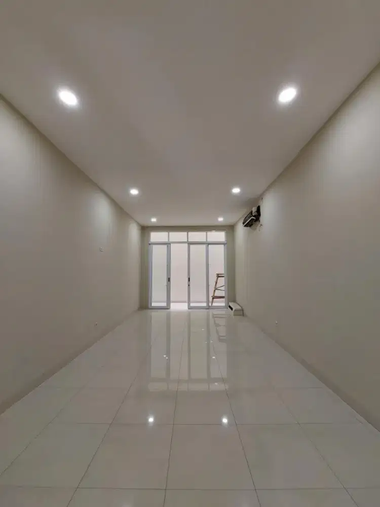 Disewakan Rumah Kano di Pik