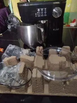 Stand Mixer merk Klaz Baru