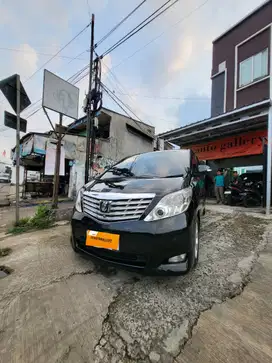 Toyota Alphard 2.4 2WD AT 2010