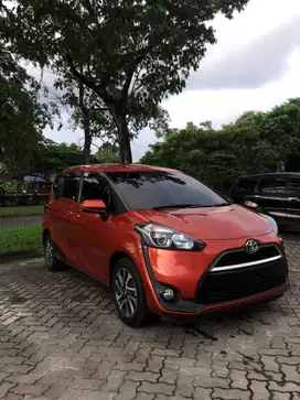 Sienta V Matic Orange 2016 freed
