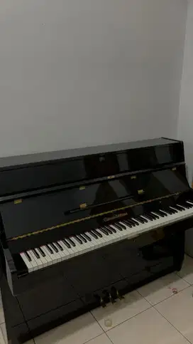 Piano Grotrian Steinweg