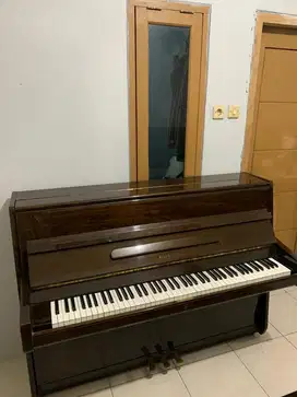 Piano Hsinghai Upright