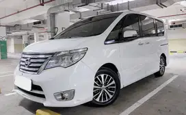 Nissan Serena 2.0 Highway Star Bensin-AT 2017