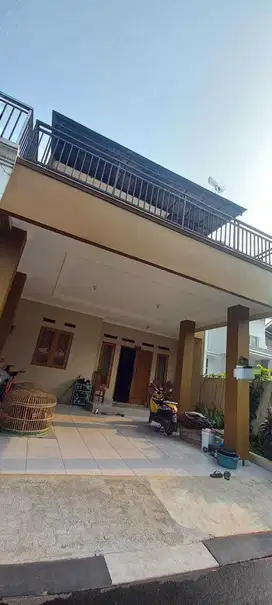 Di Jual Rumah Rapih Kota Wisata Cibubur nyaman SHM