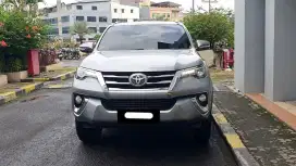 Toyota fortuner srz bensin 2016 silver