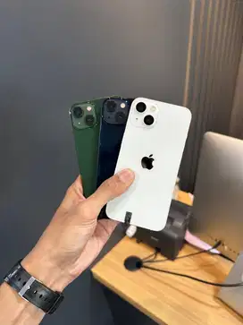 13 128GB, ALL OPERATOR FREE ADAPTOR