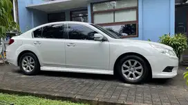 Subaru Legacy 2010 Bensin