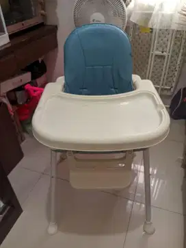 Meja Makan Anak
