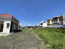 Villa Minimalis Modern di Lingkungan Asri Batu