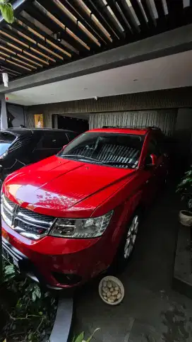 Jual Mobil Dodge SUV Journey 2012 Merah, 45KM, Mulus & Gagah