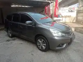 (Harga Cash) Nissan Grand Livina XV Automatic 2017 Abu metalik.