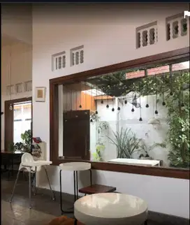 SEWA KOMERSIL AREA RUMAH THAMRIN SBY PUSAT dkt Imam Bonjol Kartini