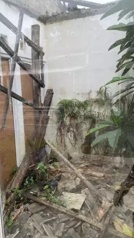 Puing bangunan untuk urukan bangun Rumah