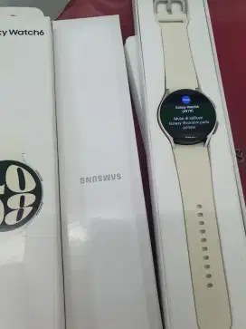 Samsung  Galaxy Watch 6 40mm mulus perfect fullsheet sein