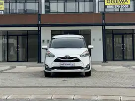 Toyota Sienta 1.5 V AT th 2021 #istana jaya motor