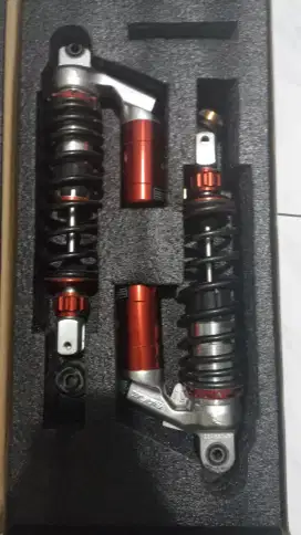 Shock Aerox old pemakaian 3.minggu,kondisi like new