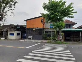 DIJUAL RUMAH MURAH LOKASI STRATEGIS SIAP HUNI COCOK UNTUK KANTOR