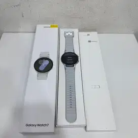 Samsung galaxy watch 7 44mm bekas garansi sein
