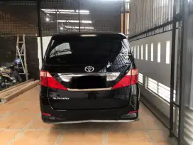 Di jual mobil toyota alphard