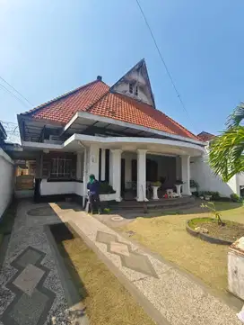 Rumah Vintage  Kh Mansyur Surabaya