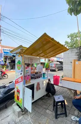DICARI KARIAWAN CHA SOLO