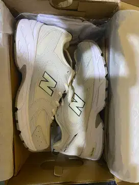 New Balance 530 Cream White Ivory
