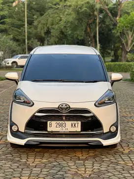 [LOW KM] TOYOTA SIENTA Q AT 2018 PUTIH