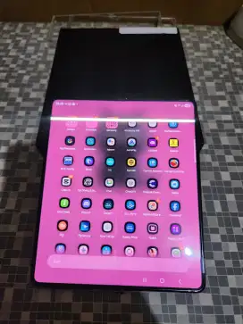 Samsung Galaxy Z Fold 5 12 / 256 Minus di desk TT bs yaaa jual cepat