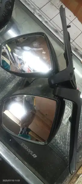 Spion mobil sigra tipe X