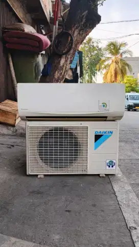 AC DAIKIN THAILAND 1 PK R 410 2ND+ psg Sejabotabek