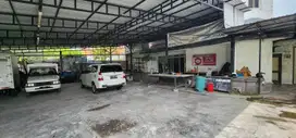 Rumah Tengah Kota Surabaya Pusat Raya Anjasmoro