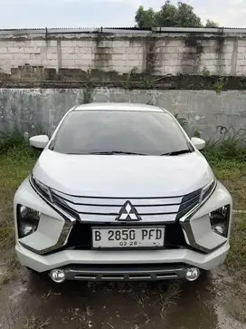 xpander sport at matic 2018 putih, tombol starter engine, km low