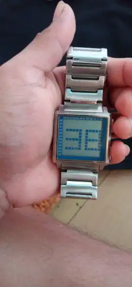Jam tangan Esprit