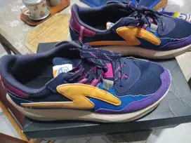 Sepatu specs 303 earthover uk 43
