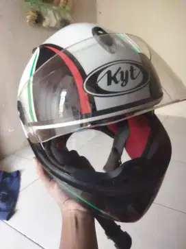 KYT FULLFACE SIZE M