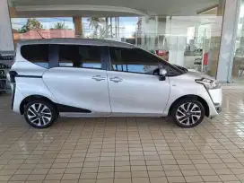 Sienta V M/T 2016