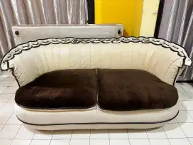 Sofa coklat santai