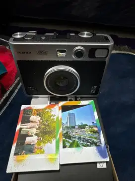 preloved instax mini evo